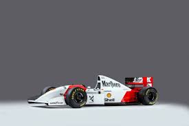 McLaren F1 de Senna é arrematado por US$ 5 milhões
